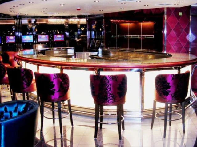 Poltrone e sedie per navi - Crivellari